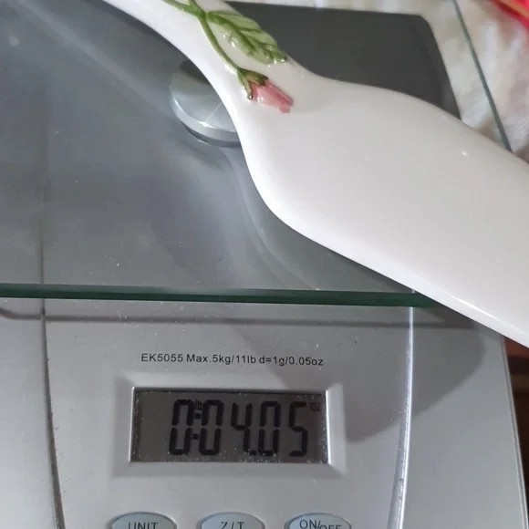 Vintage floral cake serving plates 3 piece set - Picture 13 of 13